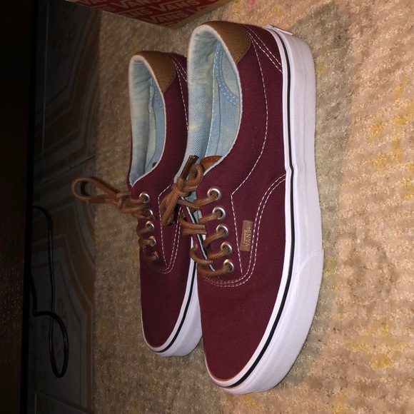 Vans - Picture 3 of 8